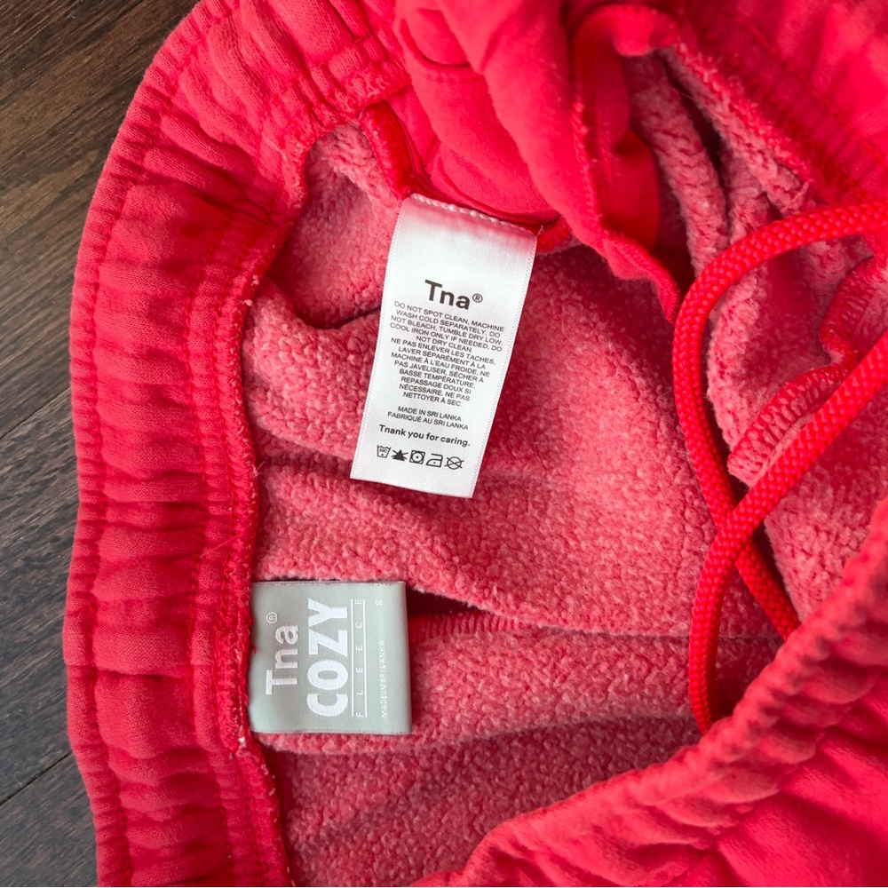 TNA Cozy Fleece barrel sweat Pants - Red - Picture 8 of 9